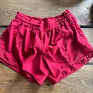 Lululemon Lululemon Hotty Hot Low-Rise Lined Short 4" Size 6 Tall Red